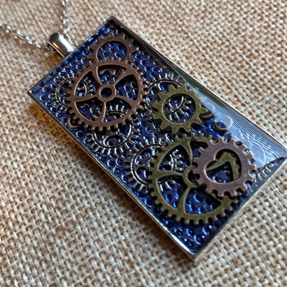 Gears layered Necklace New One of a kind - Picture 1 of 10